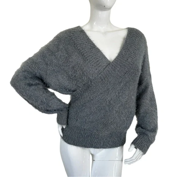 Fashion on Earth Anthro Open Back Fuzzy Eyelash Sweater top faux wrap grey M MD - Picture 13 of 17